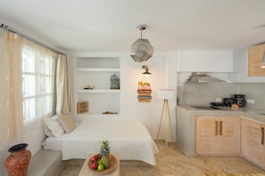 Living area - Loukas & Emma Eco Houses (Santorini)