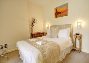 1 bedroom, desk, iron/ironing board, free cots/infant beds