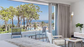 Deluxe Suite Plus | Balcony view