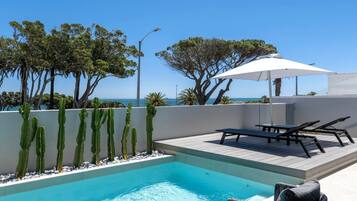 Grand Suite | 1 bedroom, premium bedding, minibar, in-room safe