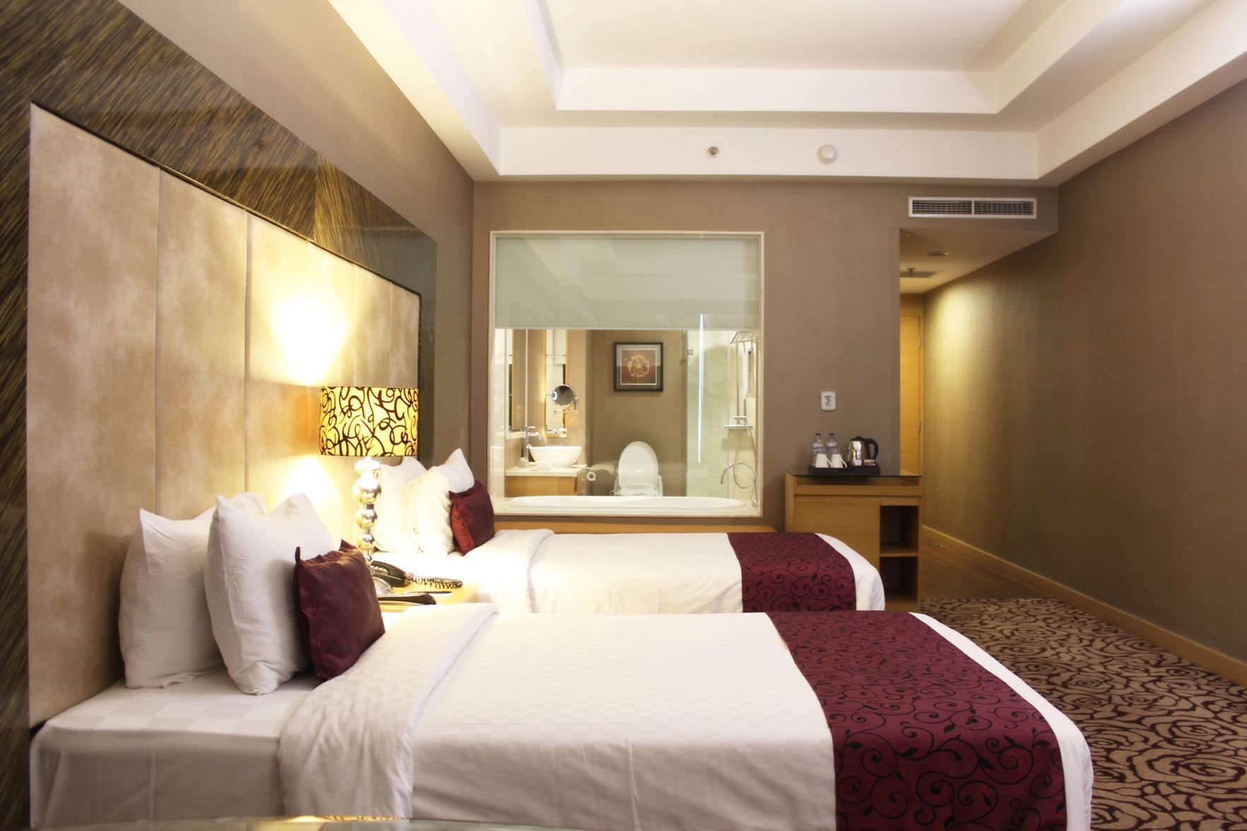 Premium bedding, minibar, in-room safe, desk