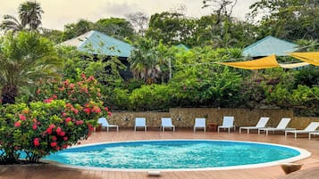 Udendørs pool, liggestole