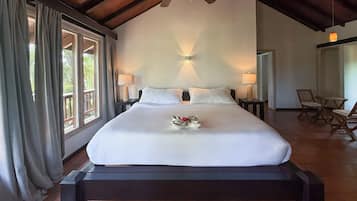 Minibar, caja de seguridad en la habitación y insonorización