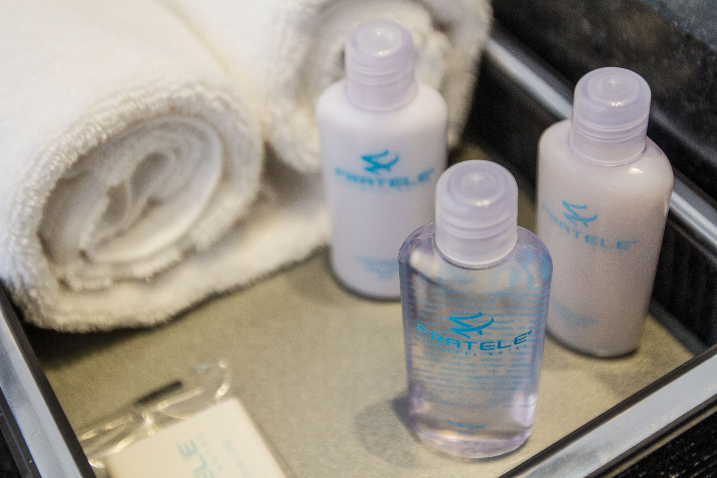 standard single room | bathroom | shower, free toiletries, hair dryer, towels