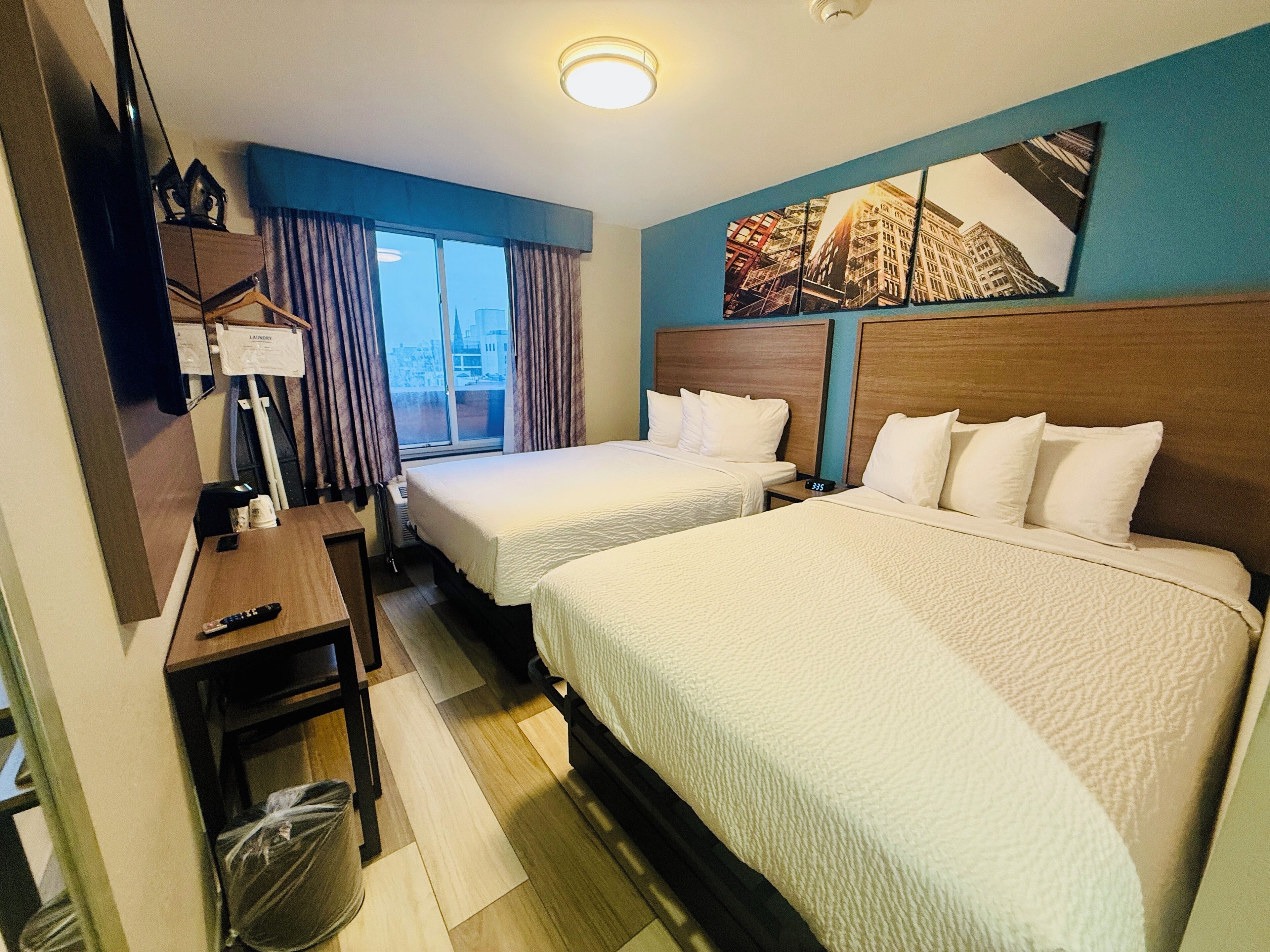 1 bedroom, in-room safe, desk, blackout drapes