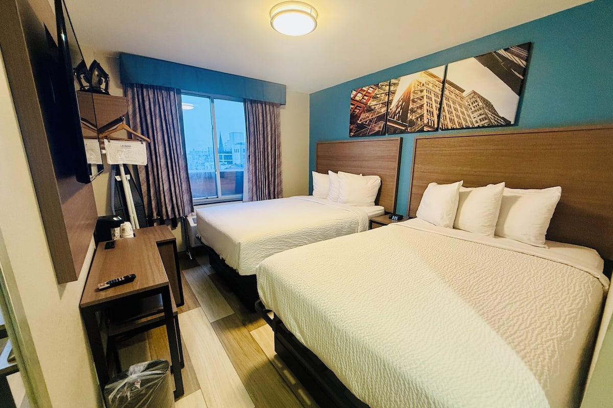 1 bedroom, in-room safe, desk, blackout curtains