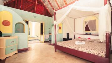 In-room safe, cribs/infant beds, rollaway beds, free WiFi