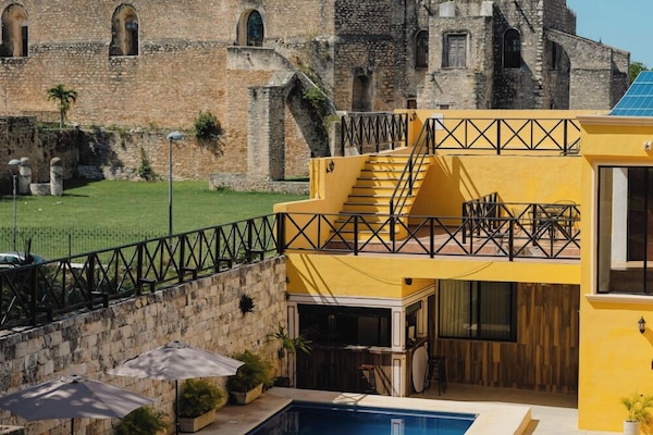 Outdoor pool, open 8:00 AM to 8:00 PM, pool umbrellas
