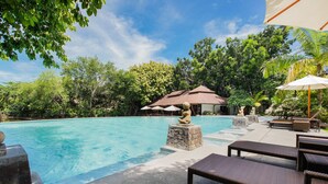 Indoor pool, outdoor pool