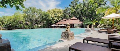 Indoor pool, outdoor pool