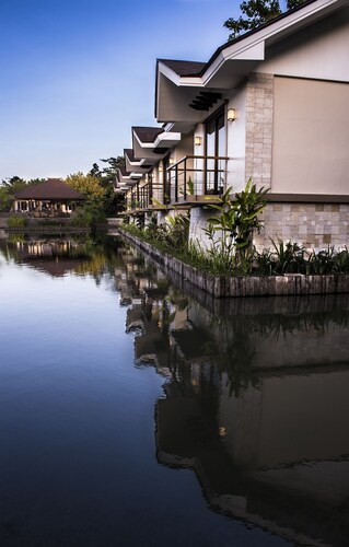 OYO 237 Sheridan Boutique Resort