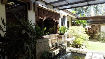 Halaman properti