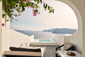 Honeymoon suite, bubbelbad, uitzicht op zee | Terras