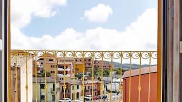 Superior kamer, 1 twee- of 2 eenpersoonsbedden | Luxe beddengoed, bedden met traagschuimmatras, een minibar