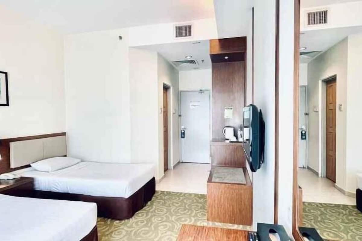Een minibar, geluiddichte muren, extra bedden, gratis wifi