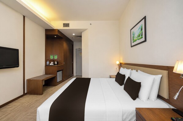 Superior King Room | Minibar, desk, soundproofing, WiFi (free) - OYO Seemsoon Hotel (Ipoh)