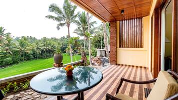 Quarto premier (Riverside) | Vista do quarto