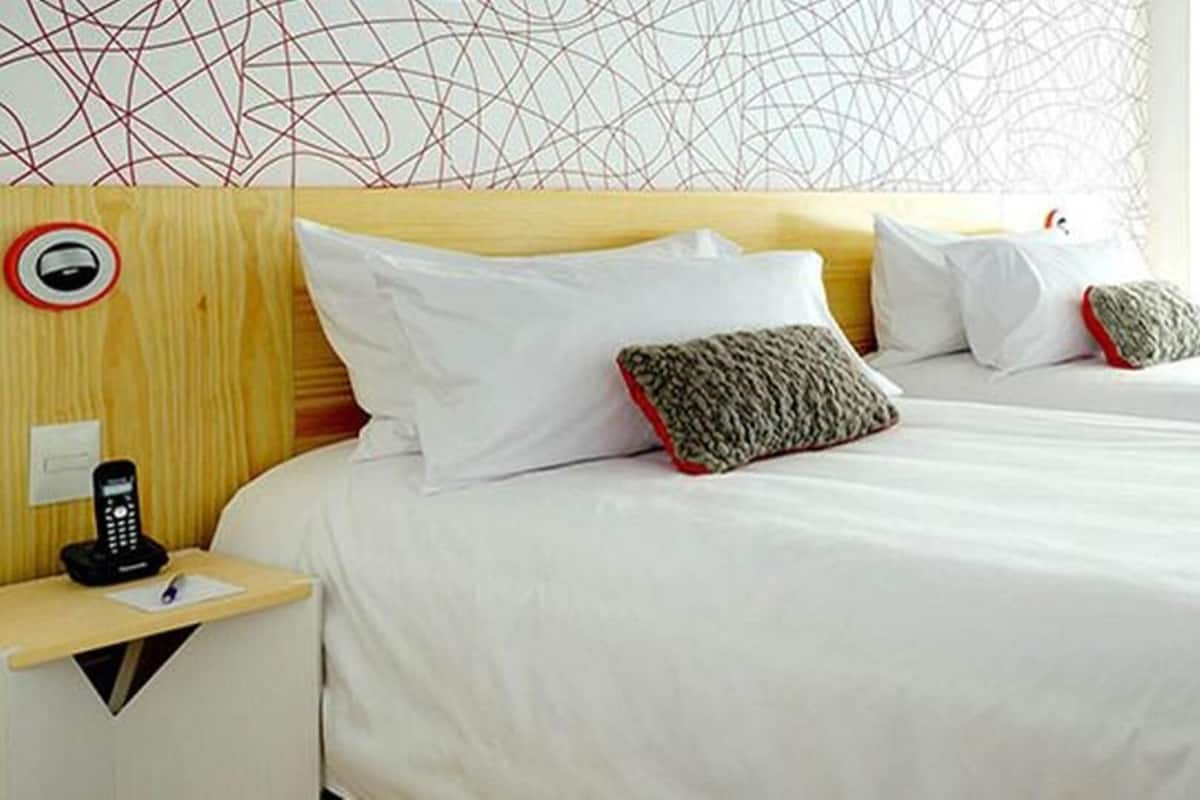 1 bedroom, premium bedding, minibar, in-room safe