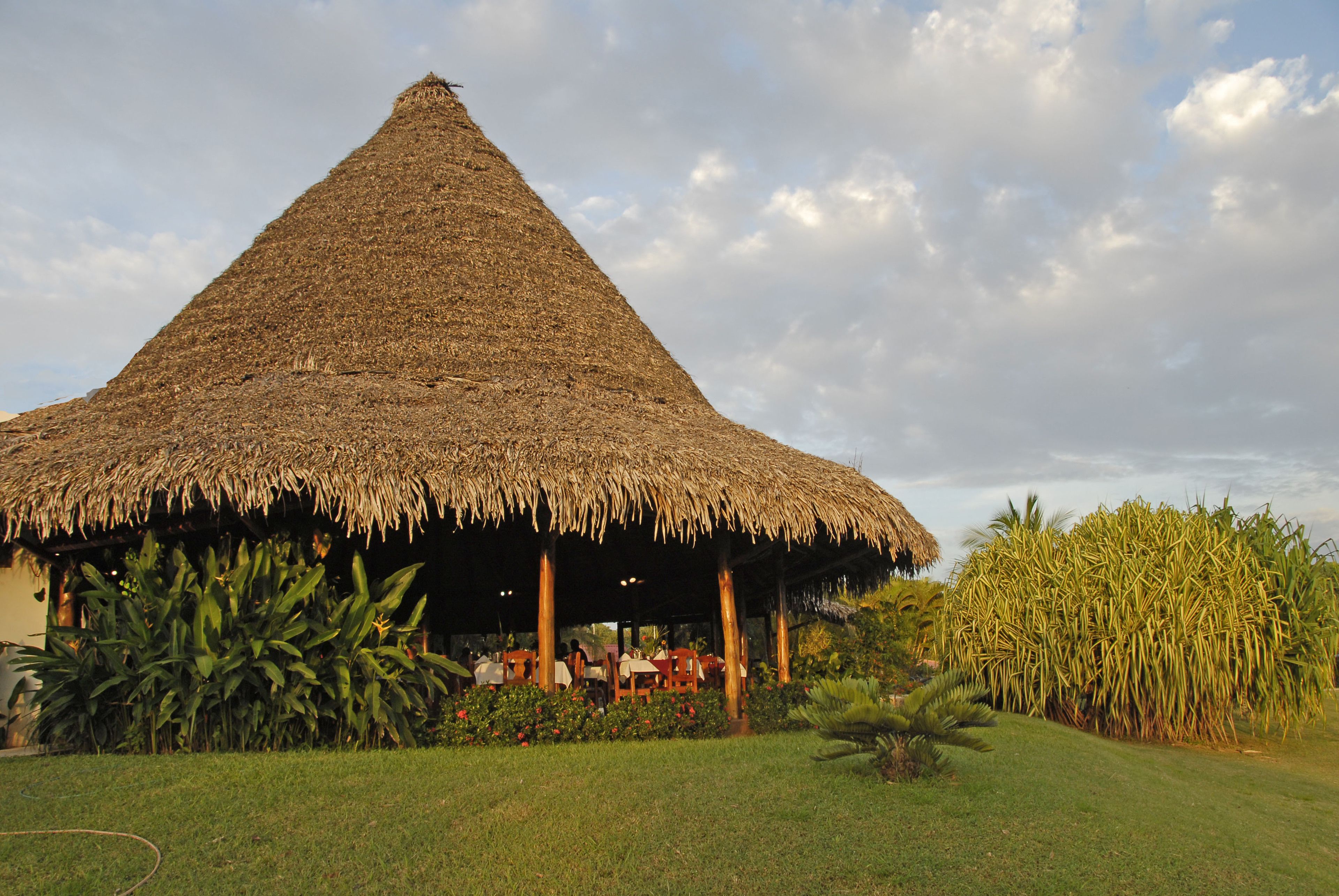 Breakfast, lunch, dinner served; international cuisine, pool views 