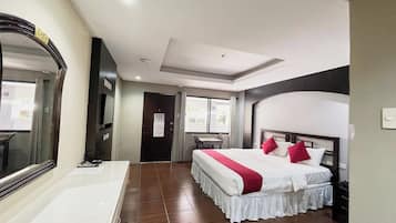 In-room safe, desk, free WiFi, bed sheets