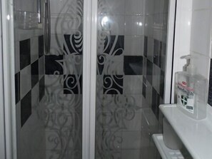 Standard Double or Twin Room, Ensuite | Bathroom - Miramar Hotel (Blackpool)