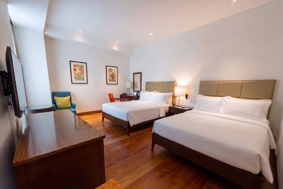 Standard No View Twin Room | In-room safe, desk, blackout drapes, iron/ironing board