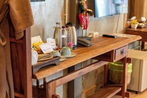 Villa Room | Free minibar, in-room safe, desk, free WiFi - Buri Gallery House & Resort (Chiang Mai)