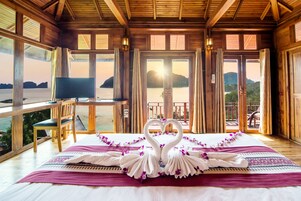 Deluxe Villa - Grand Sea View, Free Mini bar, Free Transfer to Tonsai Pier | 迷你吧（备有免费物品）、客房内保险箱、遮光窗帘、免费 WiFi