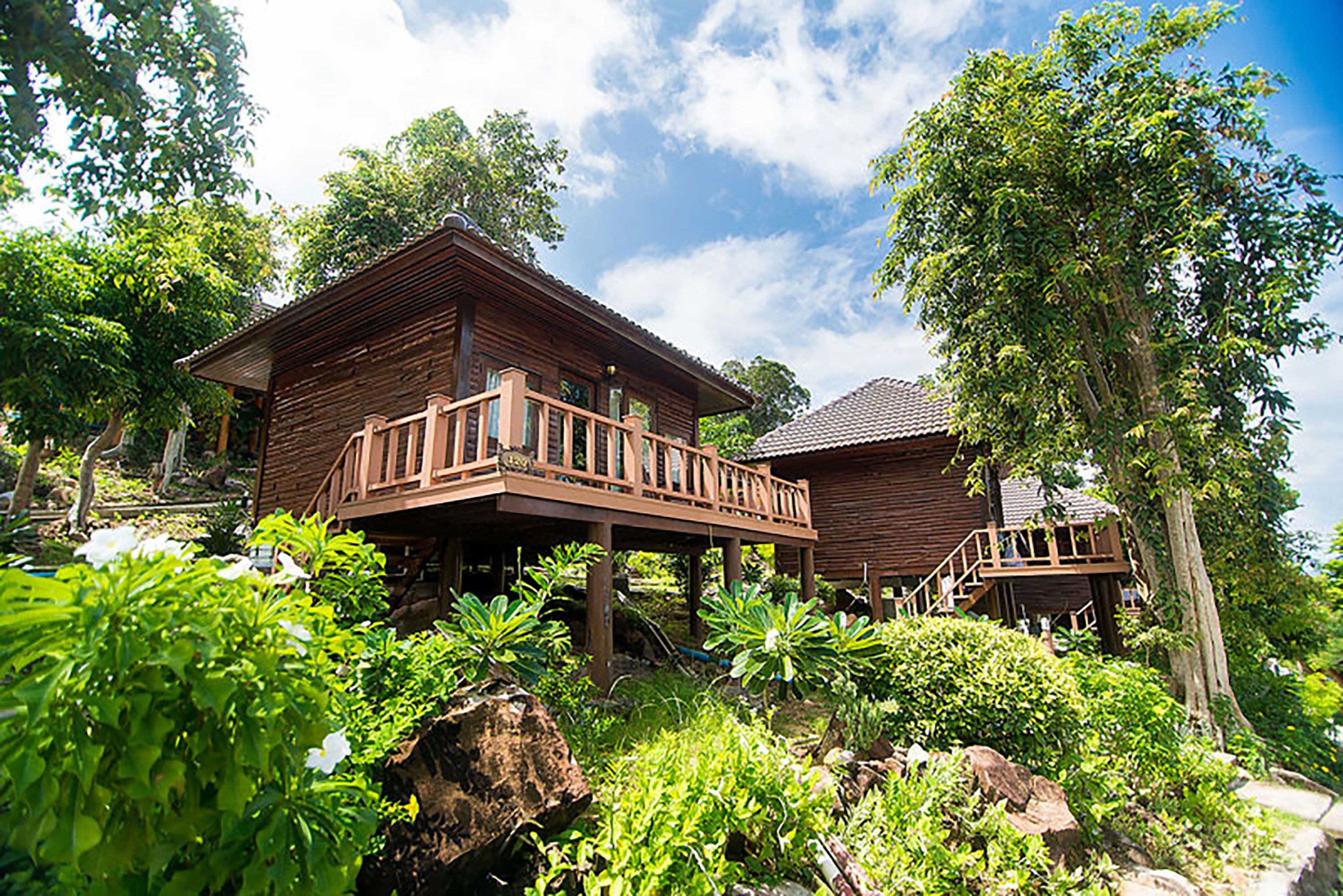 free minibar, in-room safe, blackout curtains, free wifi