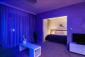 Junior Apartment | Living area | LCD TV - Aparthotel Invite (Wroclaw)