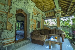 Deluxe Double or Twin Room, Garden View | Terrace/patio