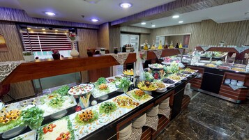 Desayuno bufé gratuito y diario