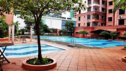 KK Marina Court Resort Vacation Condos