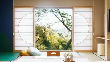 Sora Japanese Style Family Suite Room with Open-Air Golden Hot Springs | Down comforters, in-room safe, blackout drapes, iron/ironing board