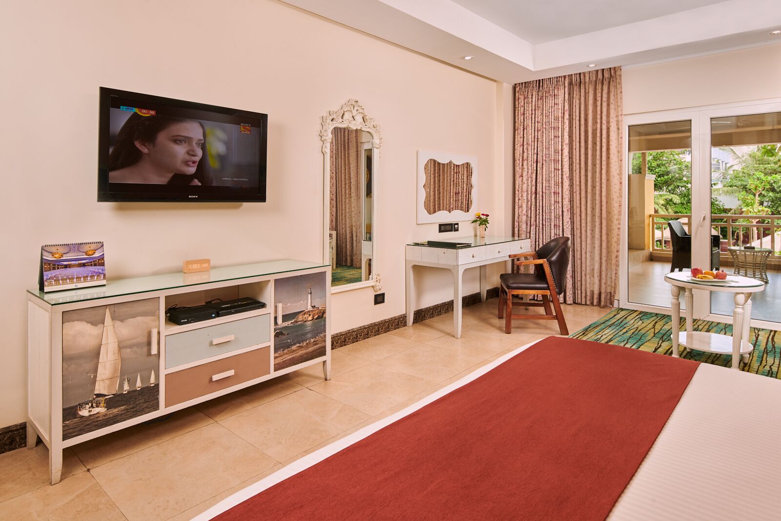 premium room	 | living area | 32-inch led tv with digital channels, tv