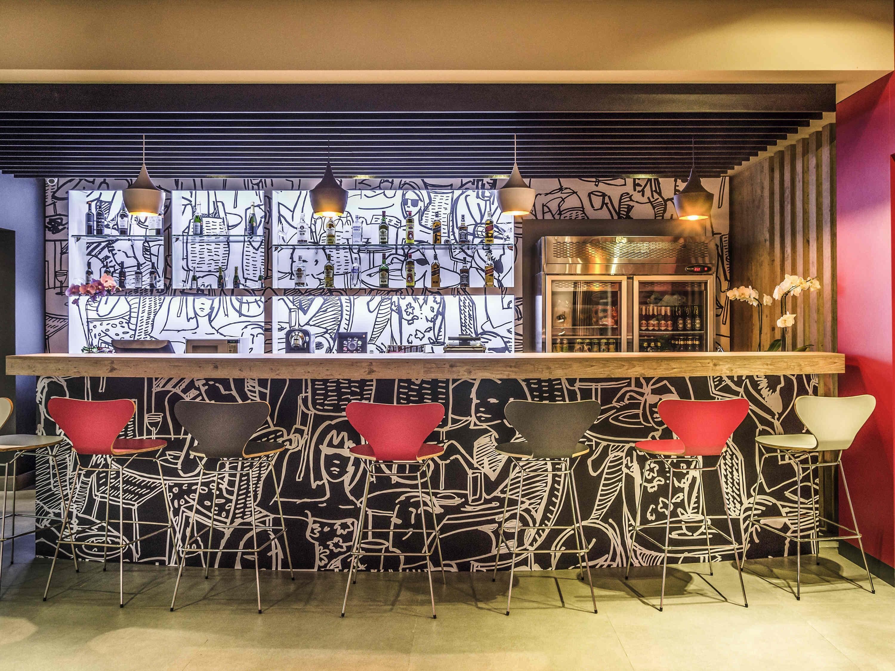 breakfast, lunch and dinner served