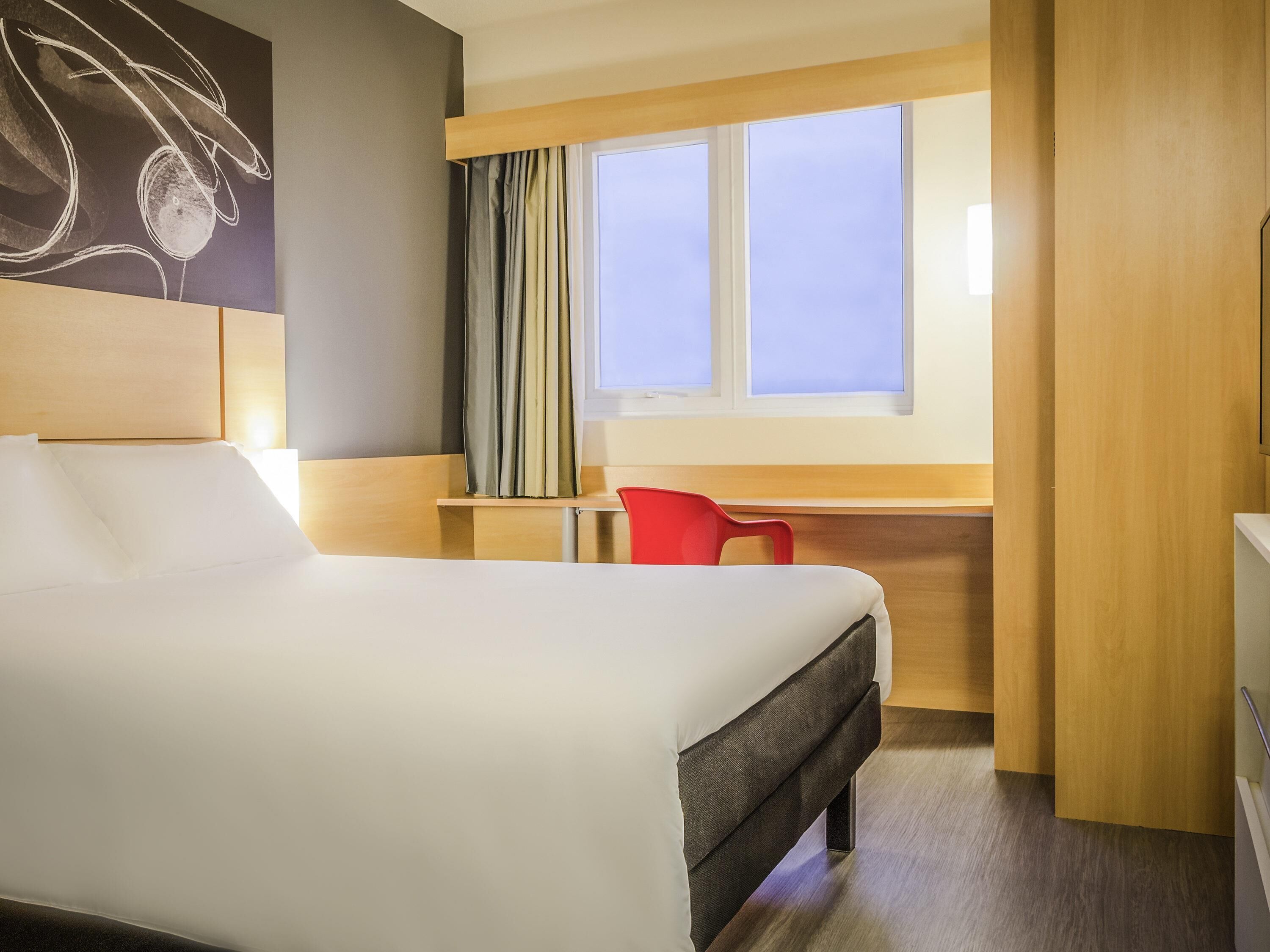 Minibar, in-room safe, desk, blackout drapes