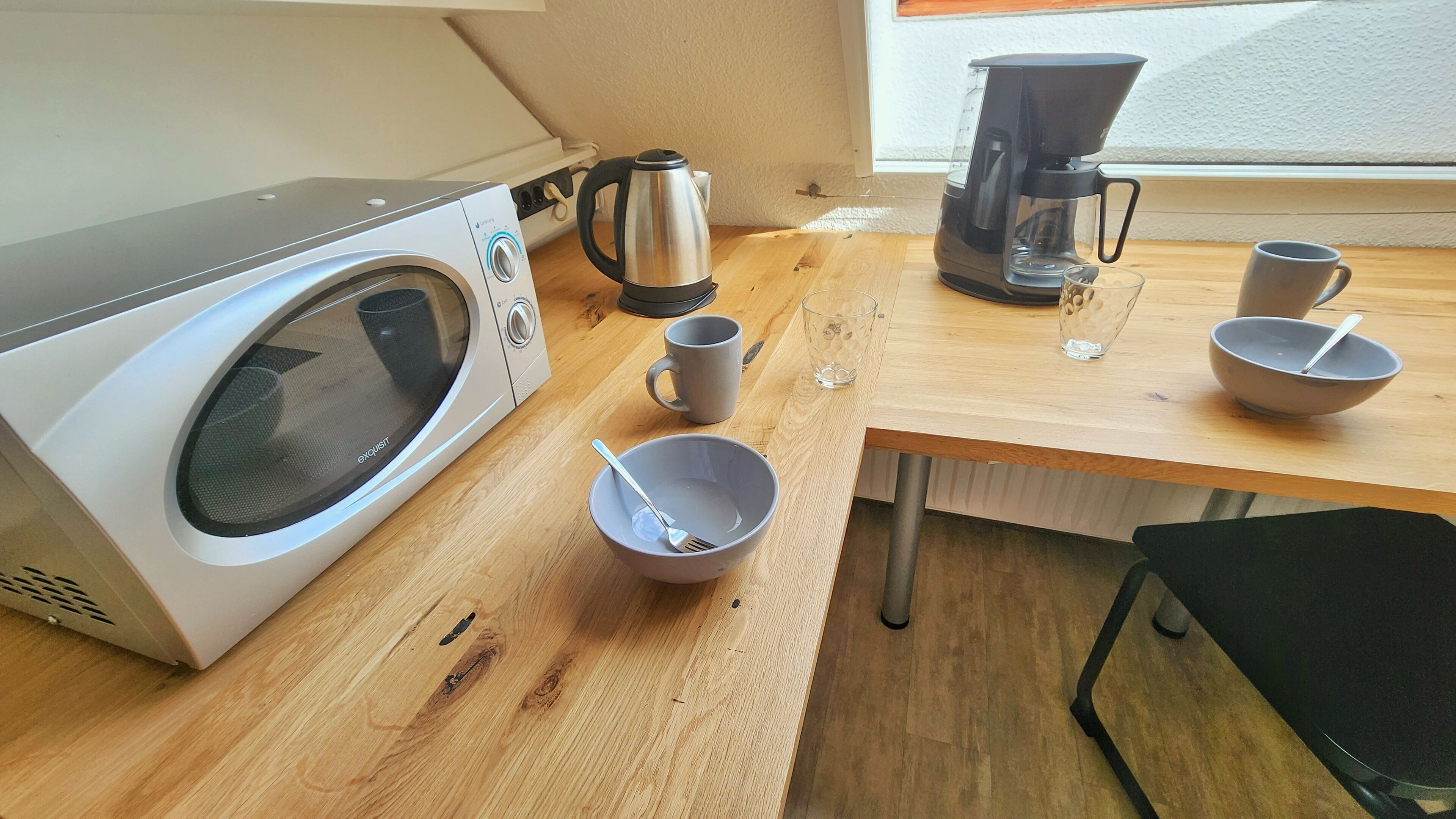 Apartment | Eigene Küche | Kühlschrank, Mikrowelle, Wasserkocher mit Kaffee-/Teezubehör