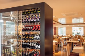 Winery - Hotel Los Pasiegos (Entrambasaguas)