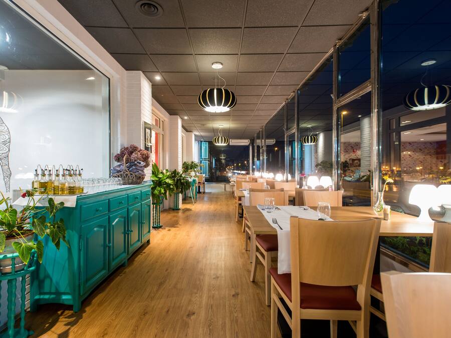 Daily continental breakfast for a fee