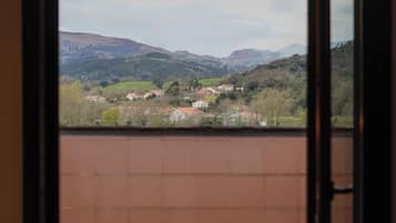 Individually furnished, desk, blackout curtains, iron/ironing board