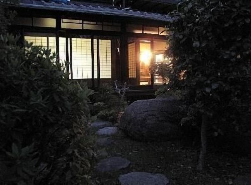 Guesthouse Nara Backpackers by null
