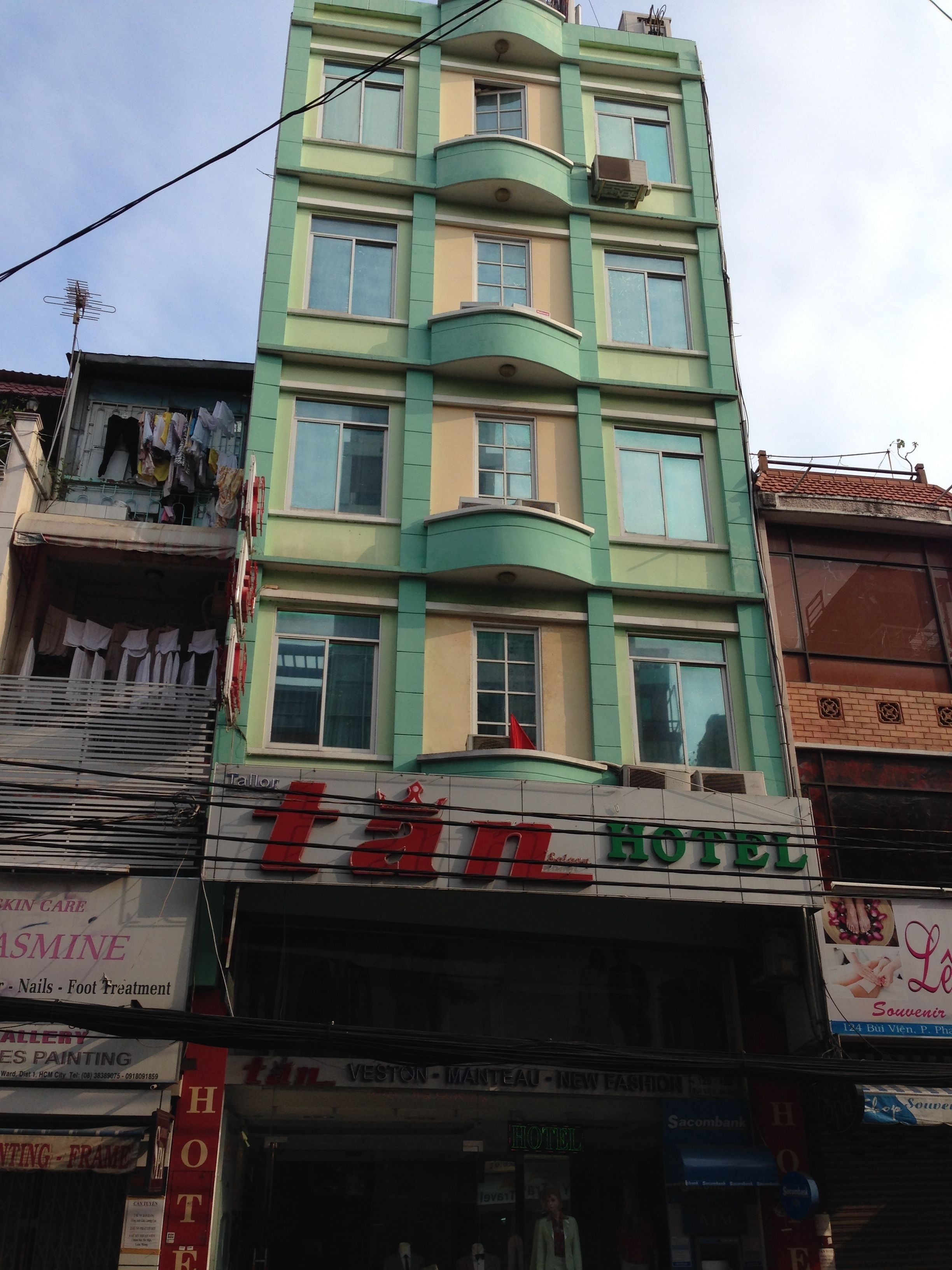 Foto - QUANG SAIGON Hotel- 40-7 Bùi Viện-Walking street