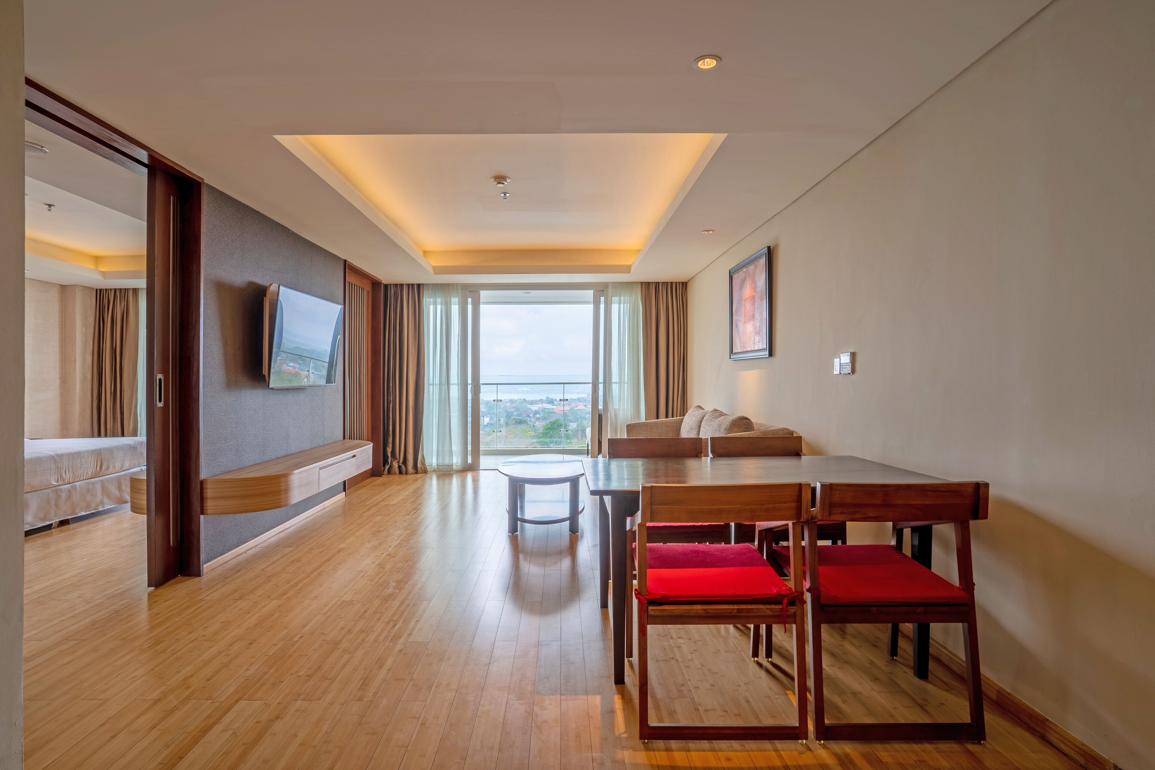 suite, 1 bedroom, non smoking, bay view (balcony) | living area | led tv