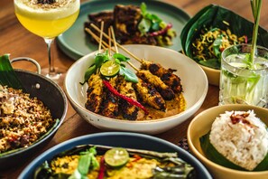 Family dining - Four Points by Sheraton Bali, Ungasan (Ungasan)