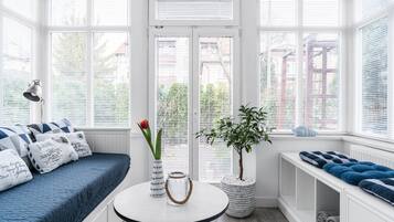 Appartement, 2 chambres (Molo 2- 3 Baltycka Street) | Literie hypoallergénique, coffres-forts dans les chambres