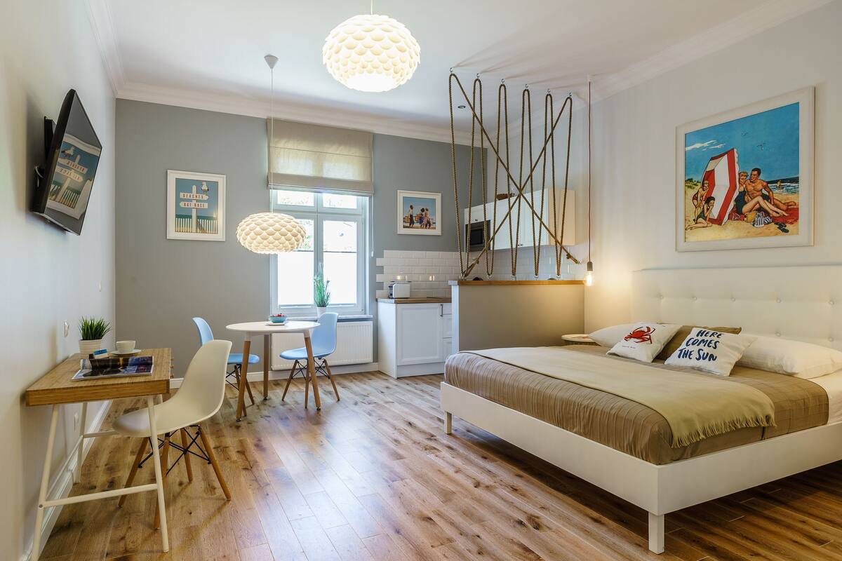 Studio Apartment (Mistral 2 - 51 Haffnera Street) | 저자극성 침구, 객실 내 금고, 암막 커튼, 다리미/다리미판