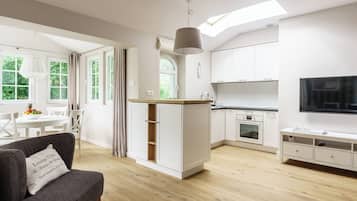 Apartment, 1 Bedroom (Genua - 16 Winickiego Street) | Dapur peribadi | Peti sejuk, dapur, pembancuh kopi espreso, pembancuh kopi/teh