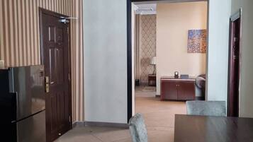 Family Apartment | Private kitchen | Coffee/tea maker, electric kettle