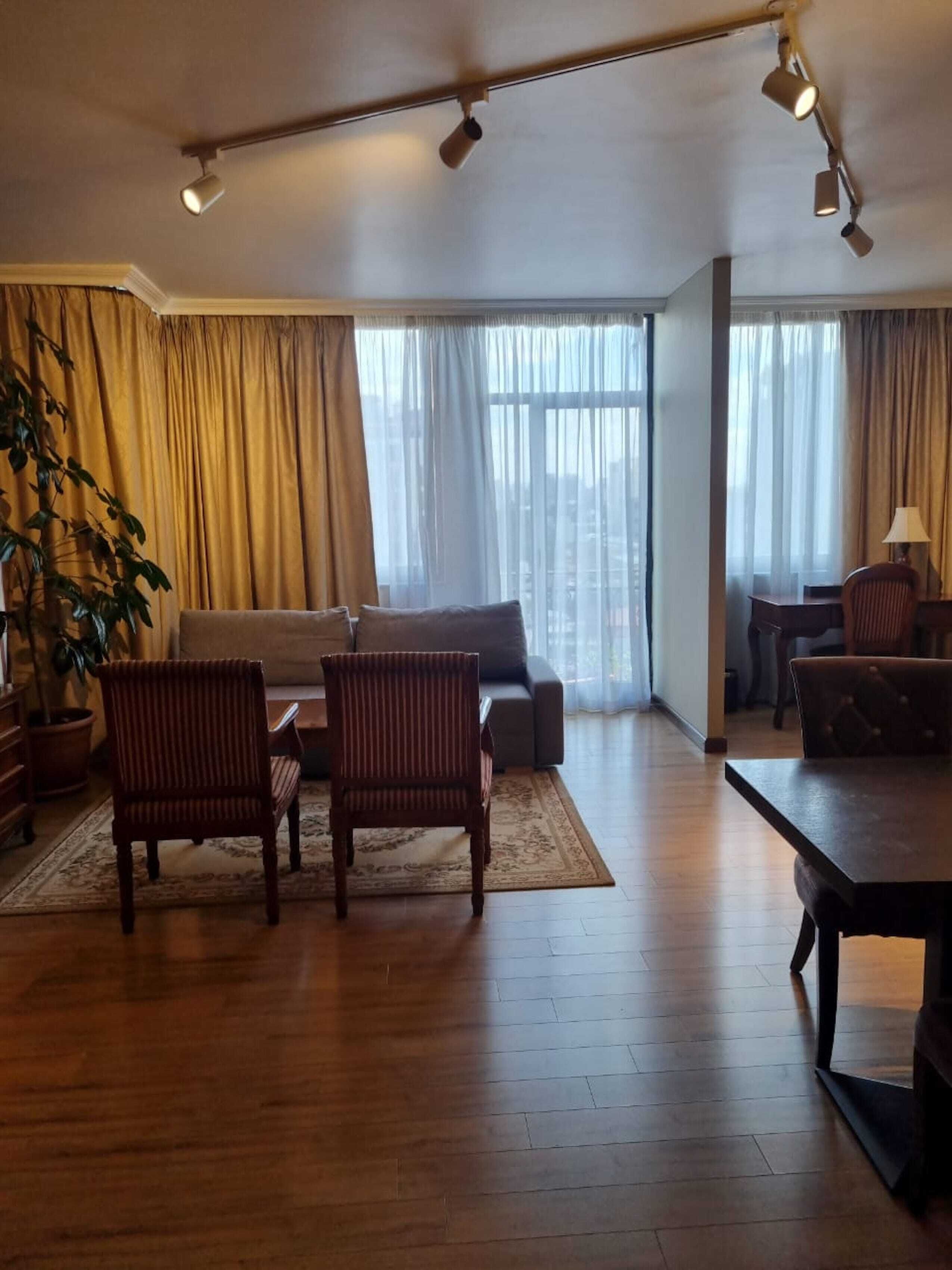 deluxe apartment | egyptian cotton sheets, premium bedding, in-room safe